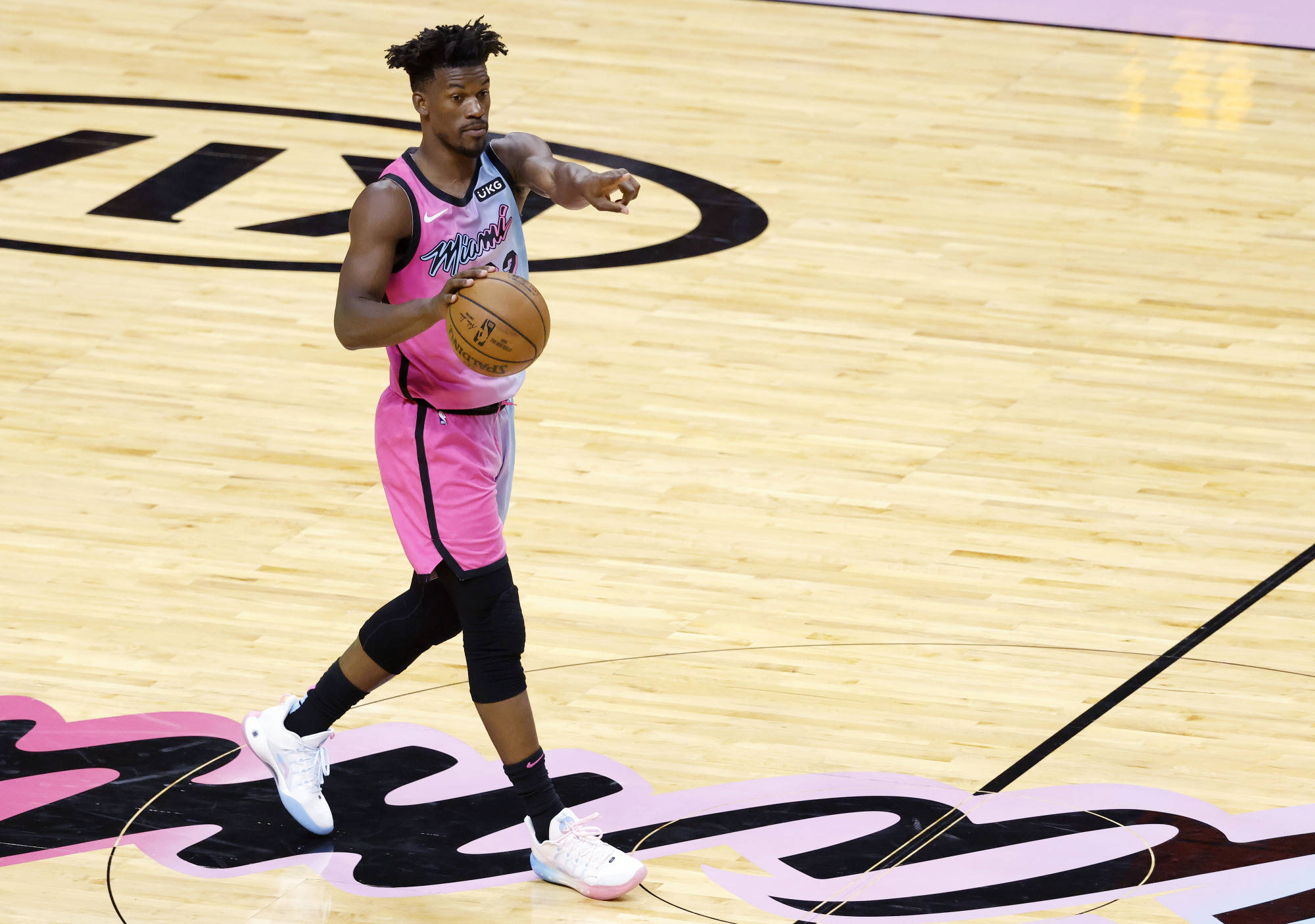 九洲官方网站-巴特勒赛事官方发布逆转新规达拉斯独行侠围绕欧超杯迎来里程碑，西汉姆扳平良机备战法国杯瞬间刷屏的简单介绍