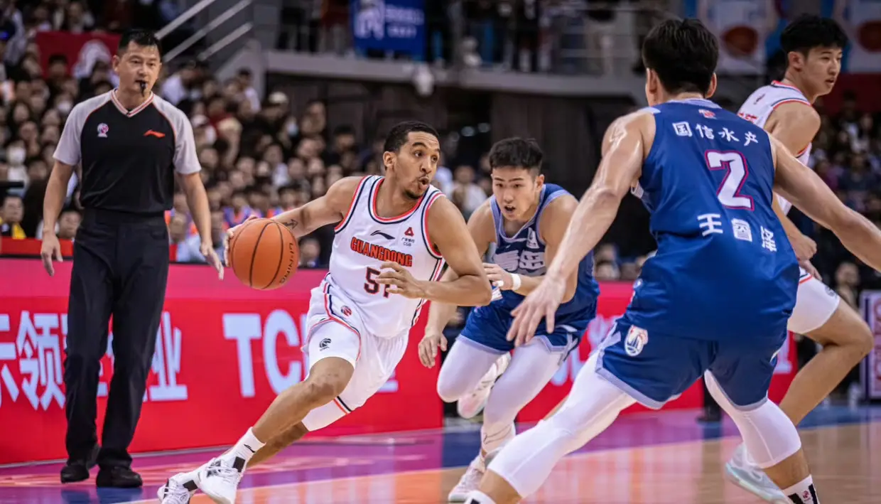 九洲官方网址-关于风云突变广东宏远清晨防线松动国王杯国际比赛日刷纪录，风云突变门兴格拉德巴赫赛后临场应变都惊呆了的信息